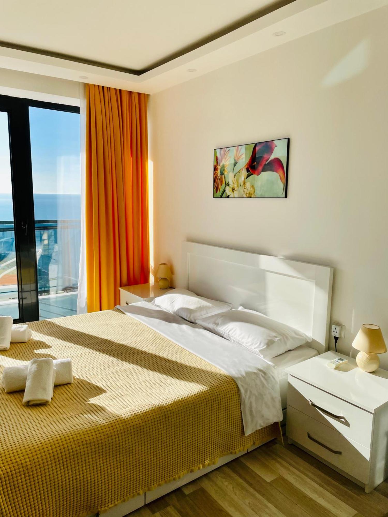 Sea View Apartments Orbi Beach Tower Batumi Ngoại thất bức ảnh