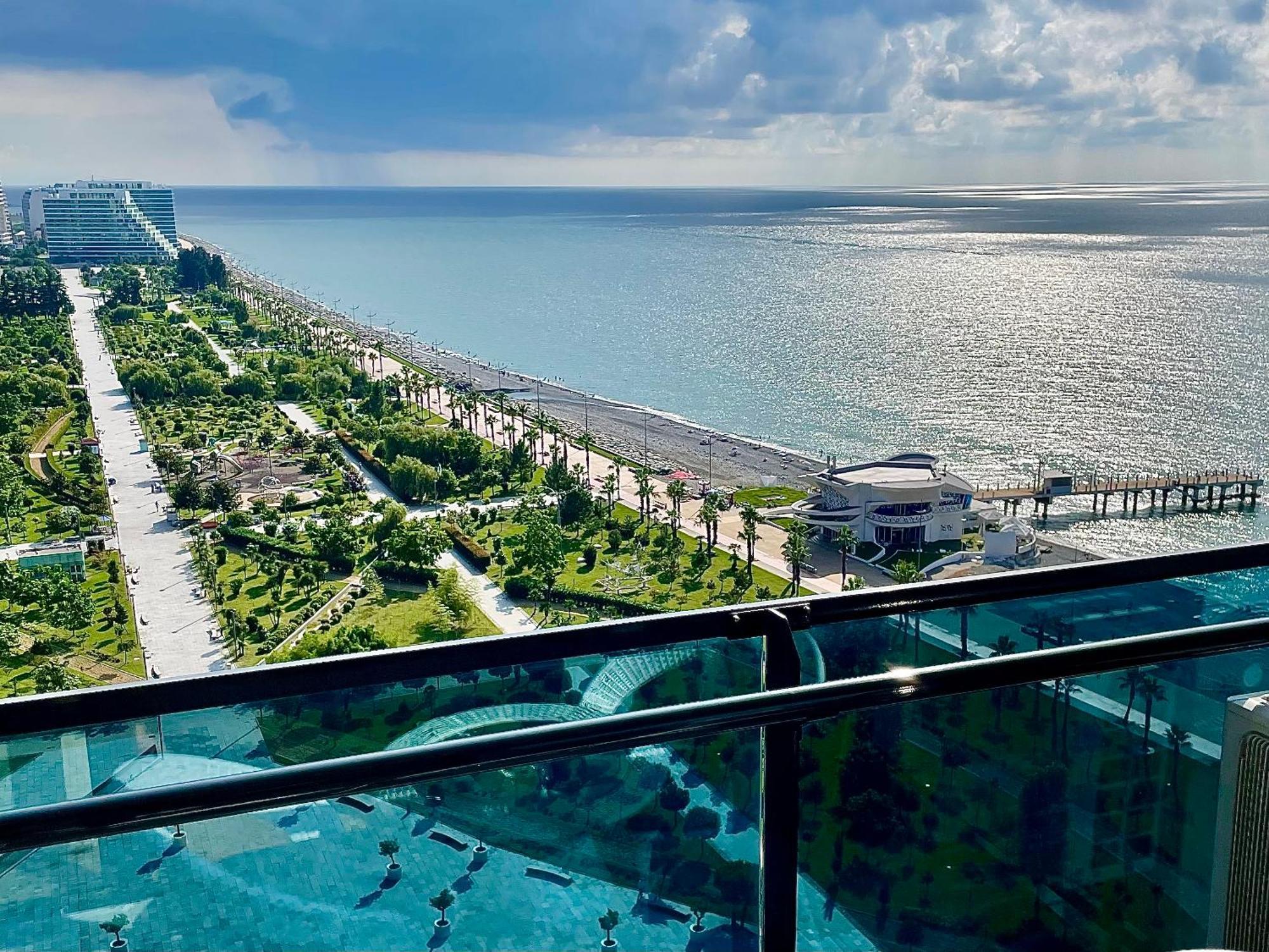 Sea View Apartments Orbi Beach Tower Batumi Ngoại thất bức ảnh