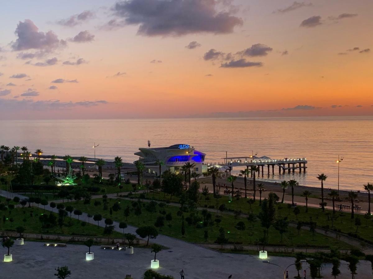 Sea View Apartments Orbi Beach Tower Batumi Ngoại thất bức ảnh